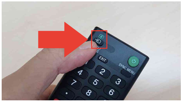 Dùng điều khiển để khởi động nút nguồn tivi