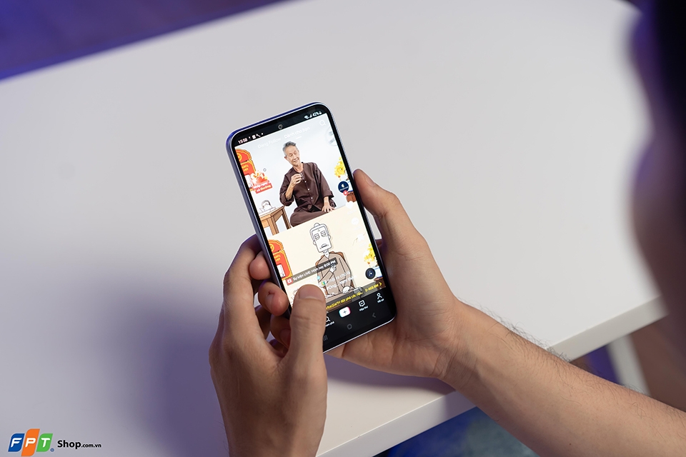 Test khả năng giải trí của Samsung Galaxy A54 5G 3