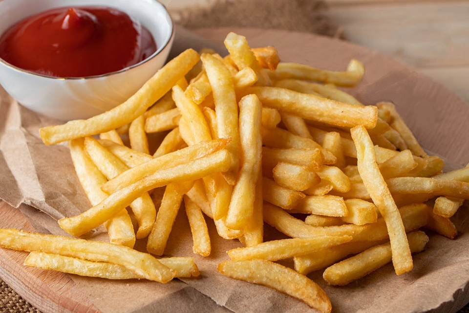 Công dụng nồi chiên không dầu: nấu ăn không dầu