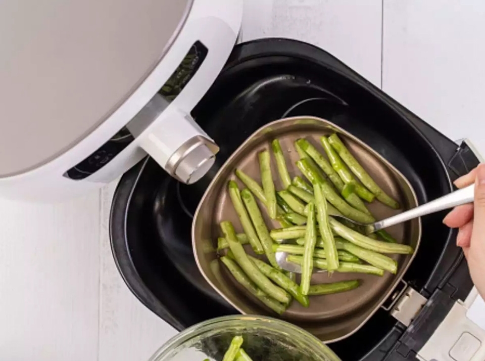 Công dụng nồi chiên không dầu: Nấu đa dạng món ăn