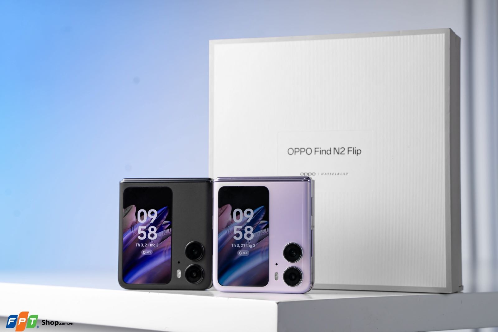OPPO Find N2 Flip nhỏ gọn, thời trang