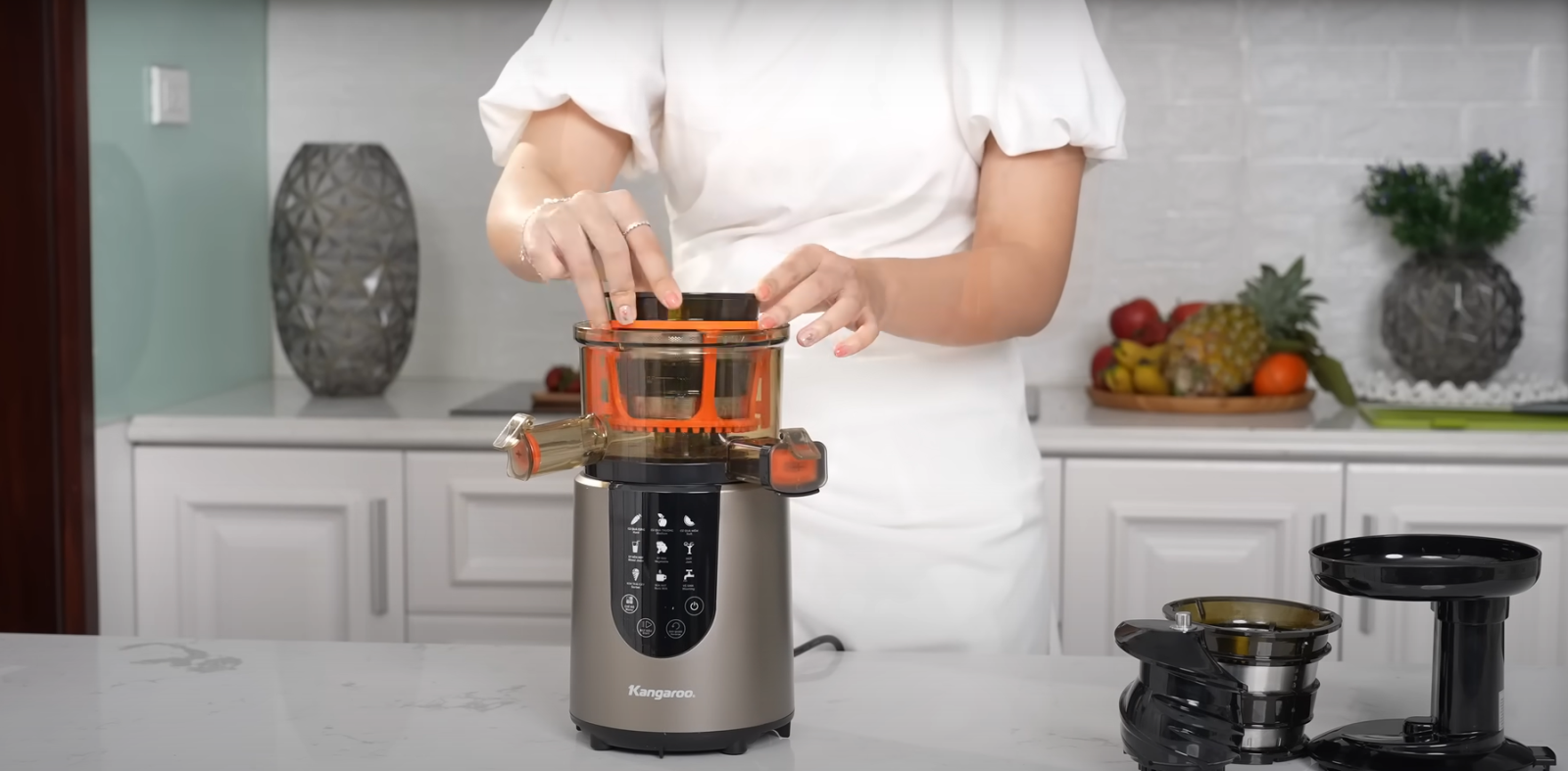 Hướng dẫn sử dụng máy ép chậm Kangaroo KG180SJD một cách hiệu quả