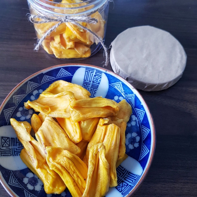 Bảo quản mít sấy nơi thoáng mát