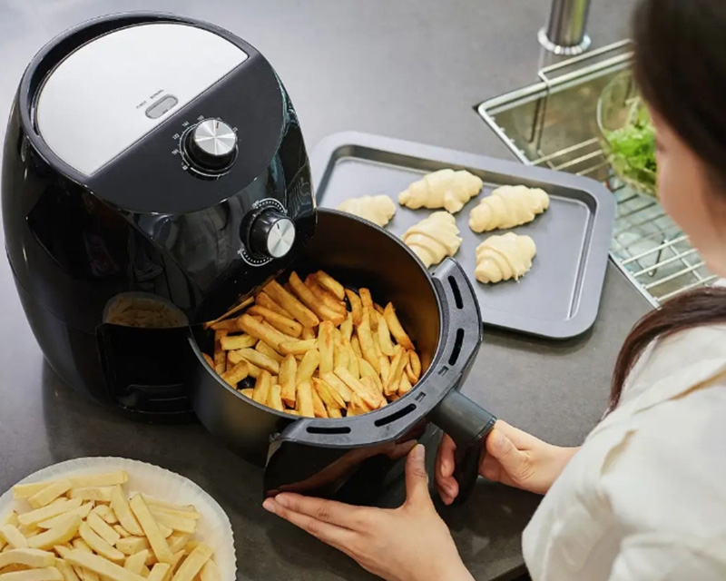 Tại sao nồi chiên không dầu không sáng đèn: Nồi chiên không dầu chưa được lắp đúng