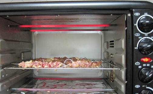 Cách làm bún chả bằng lò vi sóng