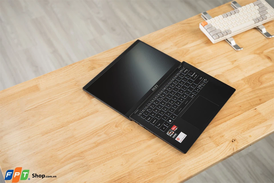 Laptop MSI Modern 14 C11M-011VN