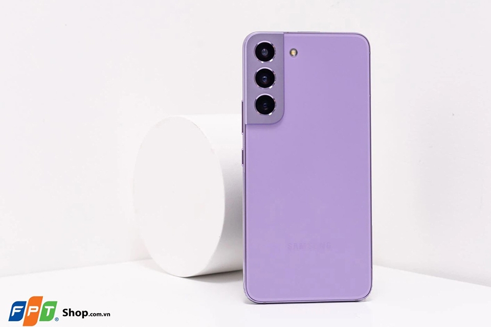 2023 rồi, liệu Galaxy S22 có còn đáng mua khi mà Galaxy S23 đang quá hot? 99