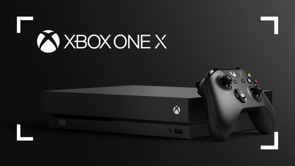 Xbox One X là máy chơi game cầm tay thế hệ thứ 8 của Microsoft