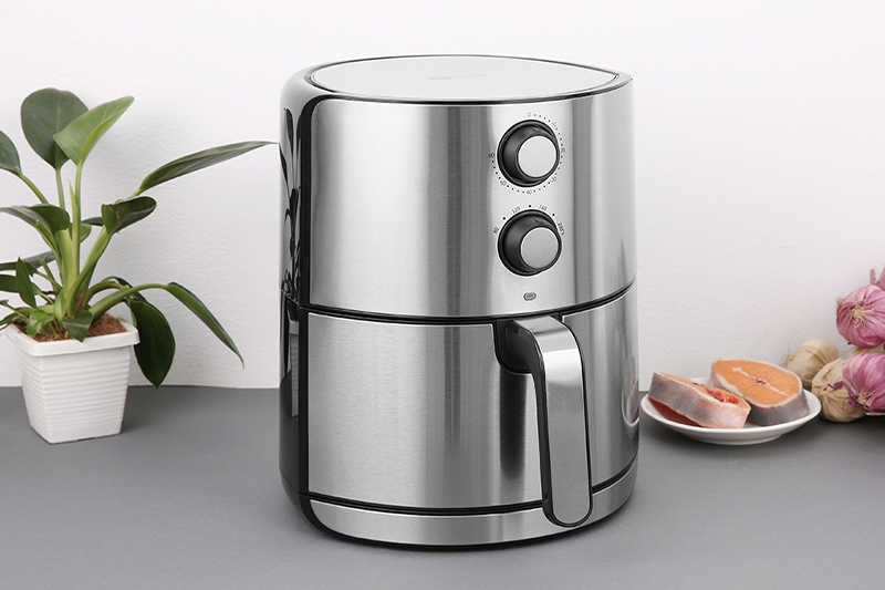 nồi chiên không dầu Mishio có giá từ 700 - 3.5 triệu