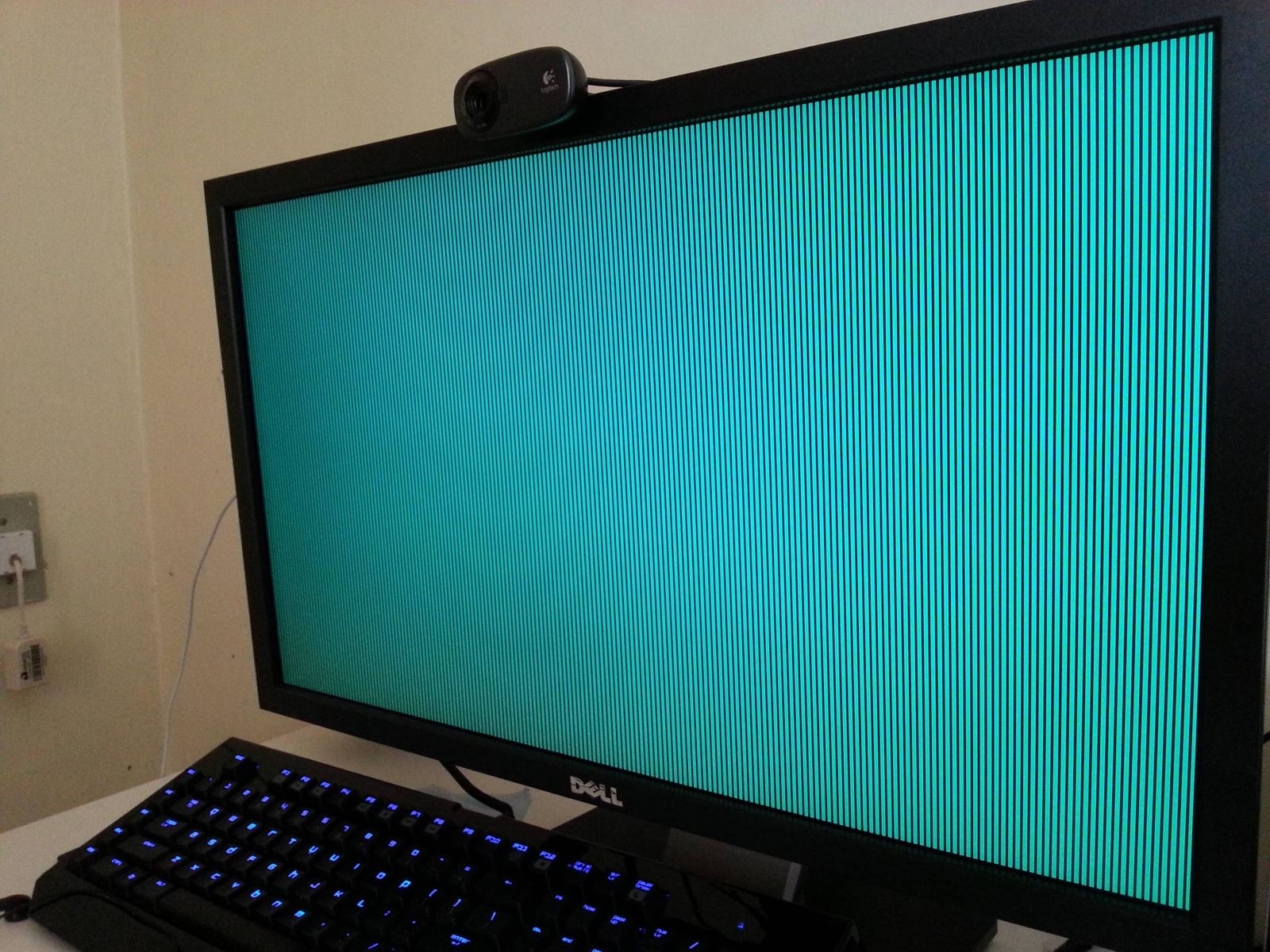 Card màn hình bị sọc (Ảnh 2)