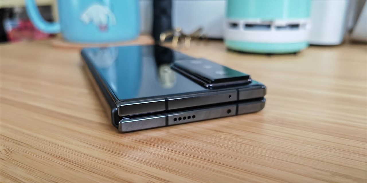 So sánh smartphone màn hình gập và cuộn (ảnh 2)