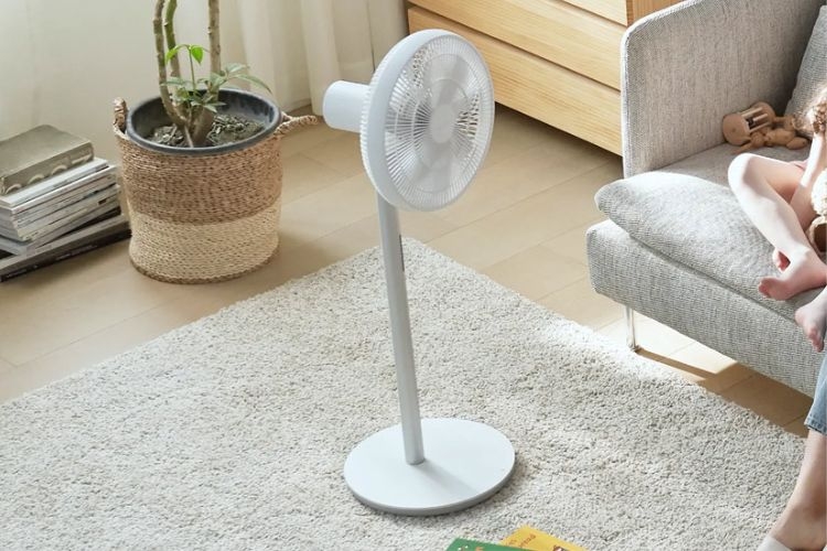 Nguyên nhân khiến quạt quay chậm: Nguồn điện áp đầu vào thấp