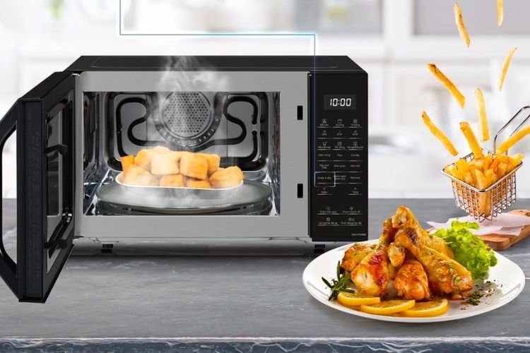 Lò vi sóng điện tử có nhiều tính năng hơn lò vi sóng cơ