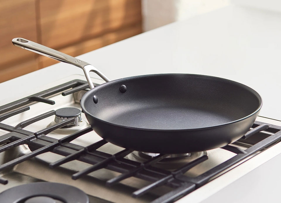 Cách chọn chảo chống dính tốt cần quan tâm đến độ dày