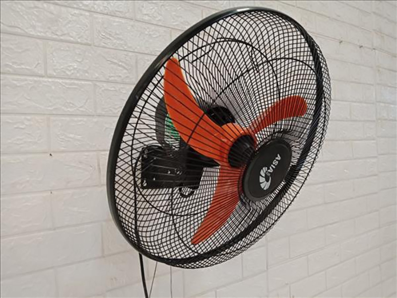 Quạt treo tường được thiết kế để lắp đặt cố định trên tường