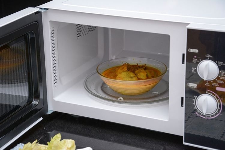 Có nên mua lò vi sóng hay không còn phụ thuộc vào nhu cầu của bạn