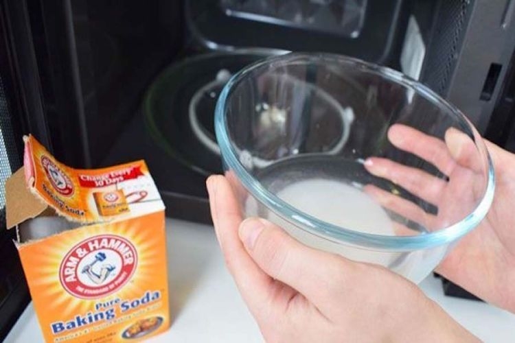 Cách khử mùi lo vi sóng bằng Baking Soda