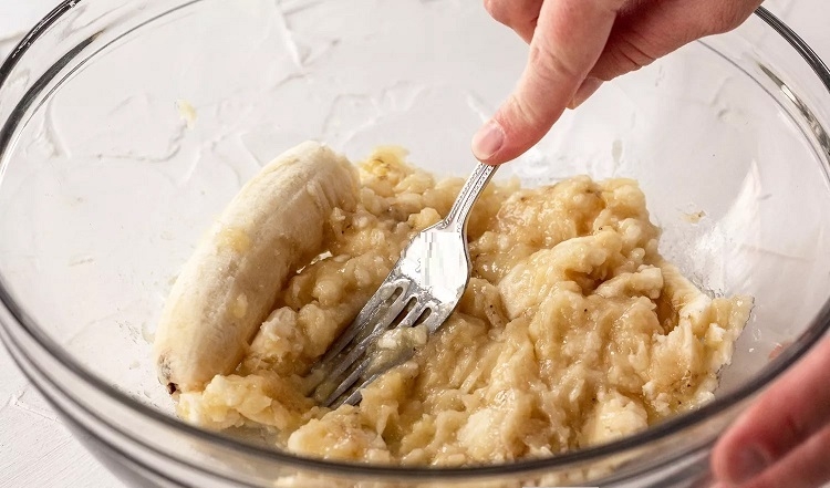 Cách làm bánh chuối nướng bằng nồi chiên không dầu (Ảnh 2)