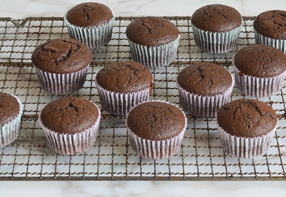 Một số lưu ý khi nướng bánh Cupcake bằng lò vi sóng