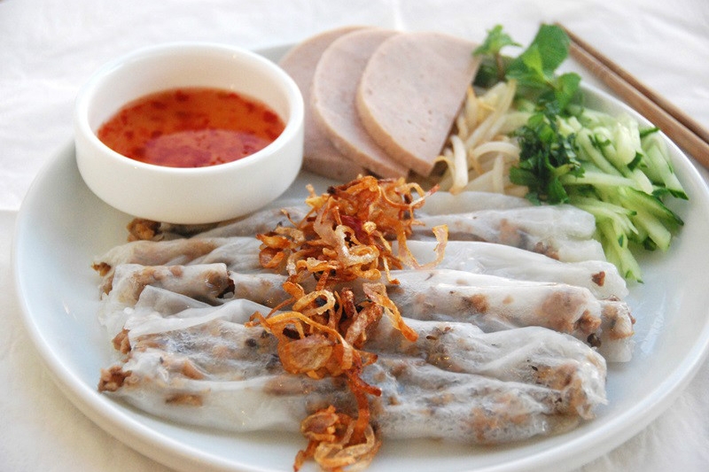 Cách làm bánh cuốn bằng chảo chống dính bước 6