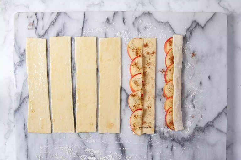 Tạo hình cho bánh táo