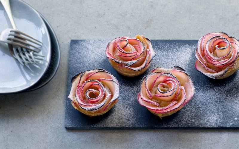 Nướng bánh táo bằng lò vi sóng trong khoảng 30 phút