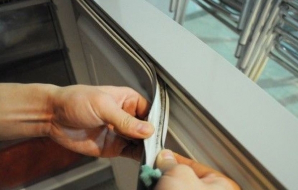 Tủ lạnh không lạnh: Nguyên nhân và cách khắc phục