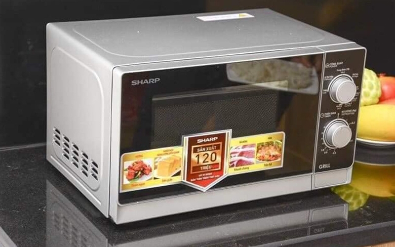 Lò vi sóng Sharp là thương hiệu của Nhật Bản