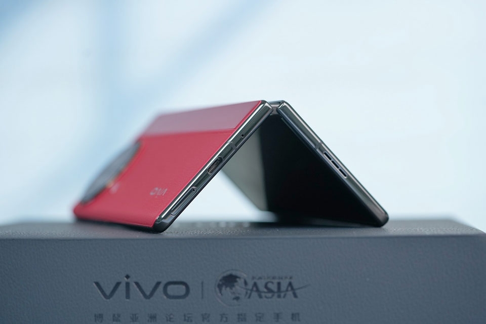 Trên tay Vivo X Fold 2 - Ảnh 04