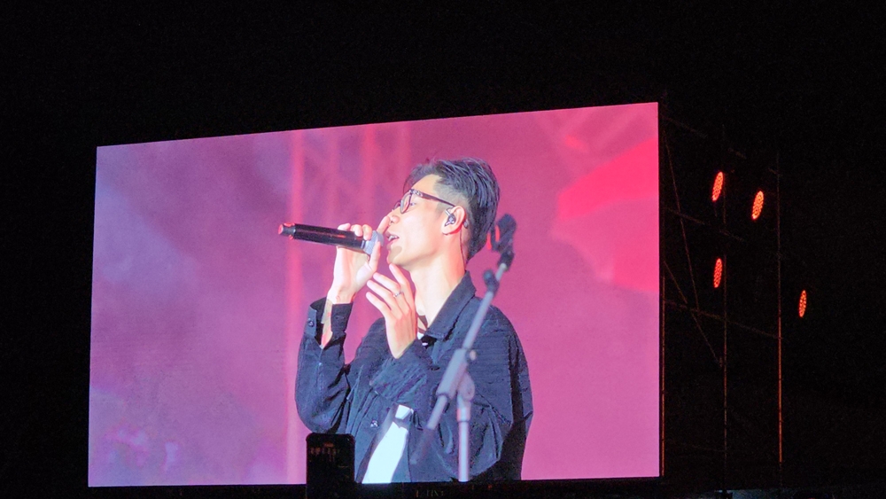 Thử lần đầu đi đu thần tượng bằng Galaxy S23 Ultra và cái kết