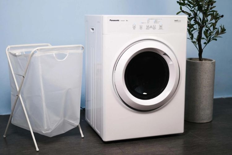 Máy sấy quần áo hãng nào tốt: Máy sấy quần áo Panasonic