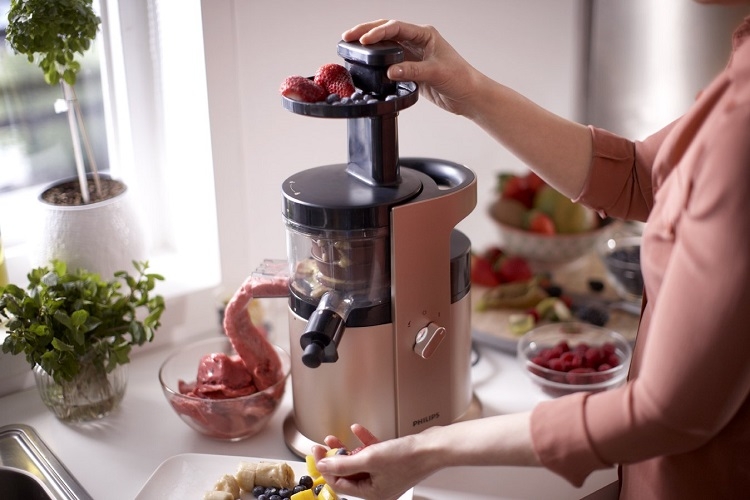 làm kem bằng máy ép chậm