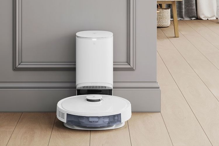 Robot hút bụi không về dock sạc do nguồn điện