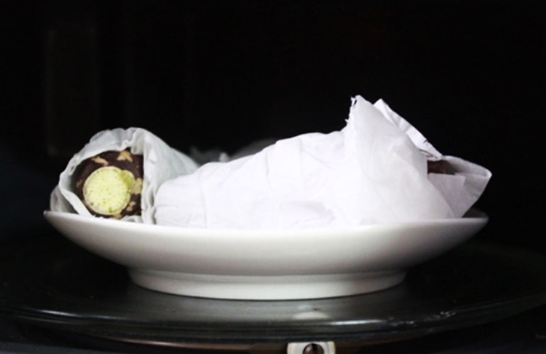 luộc khoai lang bằng lò vi sóng hình 4