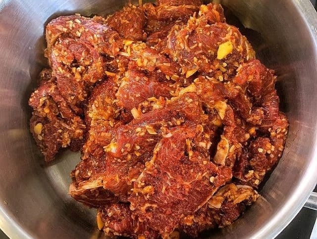 cách làm thịt bò khô miếng bằng lò vi sóng hình 2