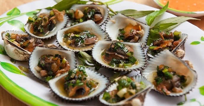 sò huyết nướng bằng lò vi sóng hình 4