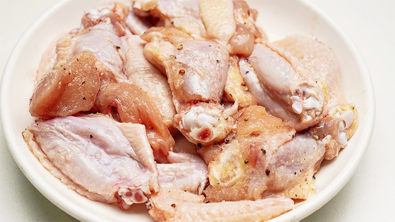 Cách nướng cánh gà bằng nồi chiên không dầu (Ảnh 3)