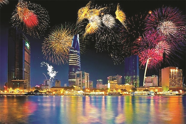 Hà Nội và TP. Hồ Chí Minh là 2 địa phương được phép tổ chức bắn pháo hoa trong lễ 30/4