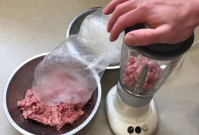 cách làm giò bằng máy xay sinh tố