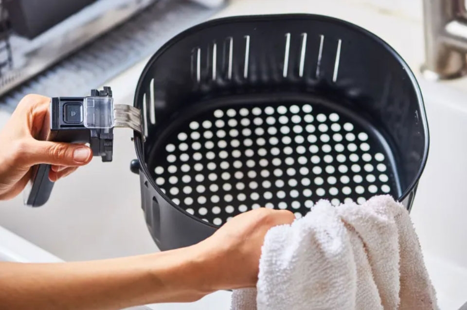 Tháo nồi chiên không dầu - Ảnh 05