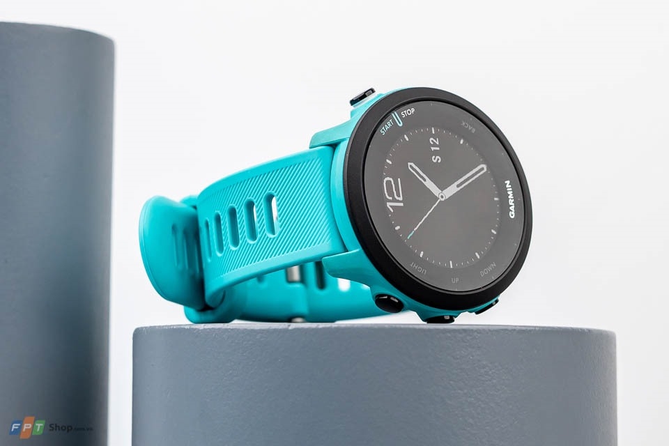 Đánh giá Garmin Forerunner 55 1