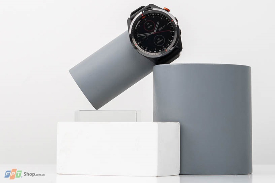 Trên tay Garmin Approach S62 3