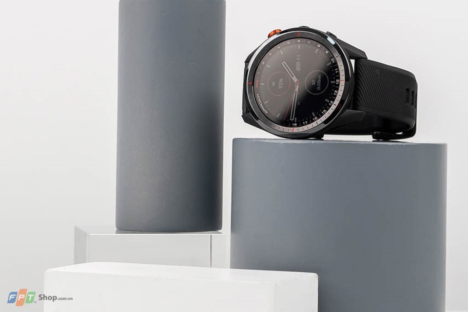 Trên tay Garmin Approach S62 5