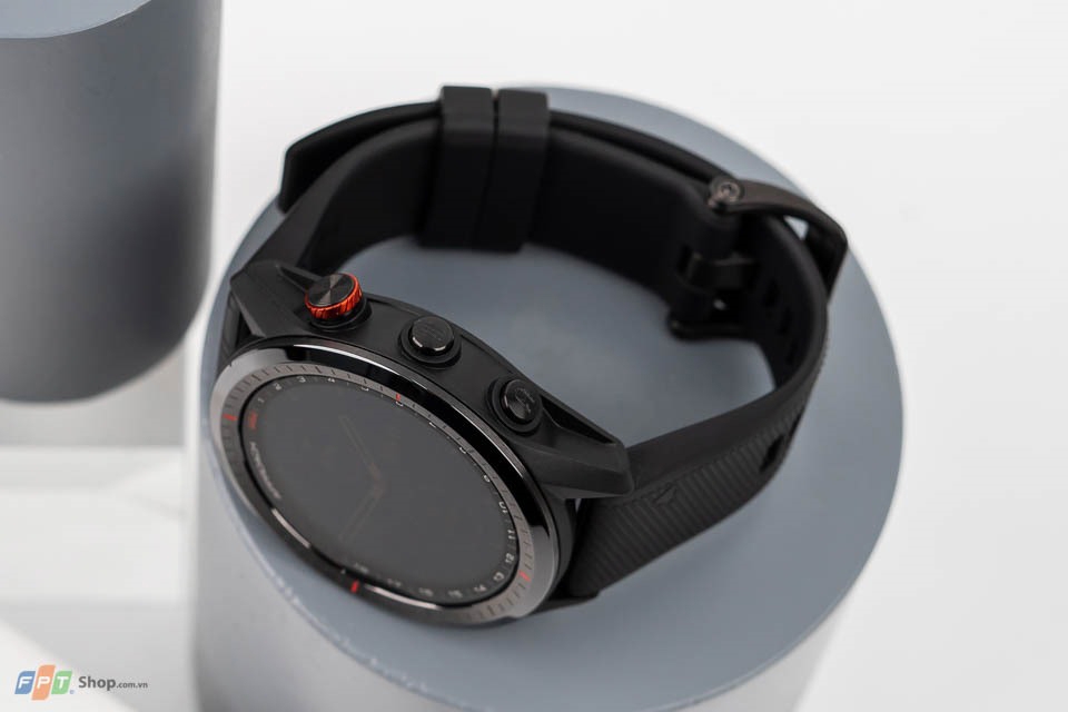 Trên tay Garmin Approach S62 8