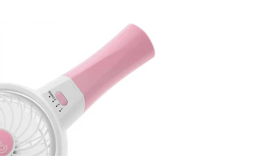 Cách sạc pin quạt sạc cầm tay Comet CRF0904P