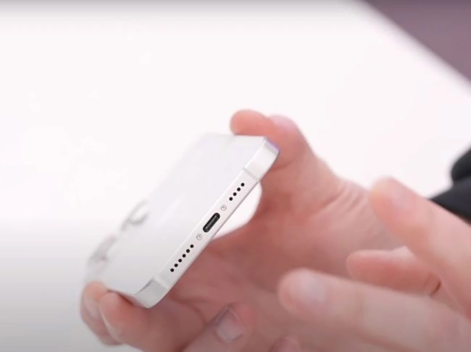 iPhone 15 Pro Max (ảnh 3)