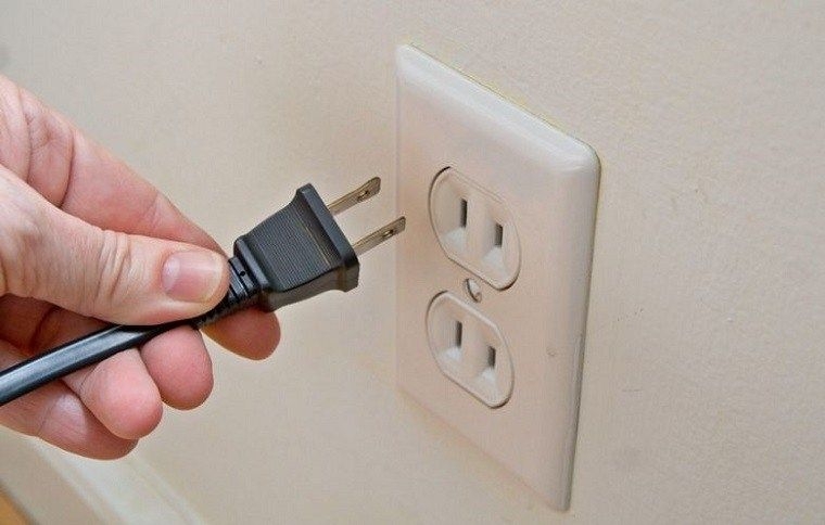 Cách khắc phục lò vi sóng không nóng bước 1