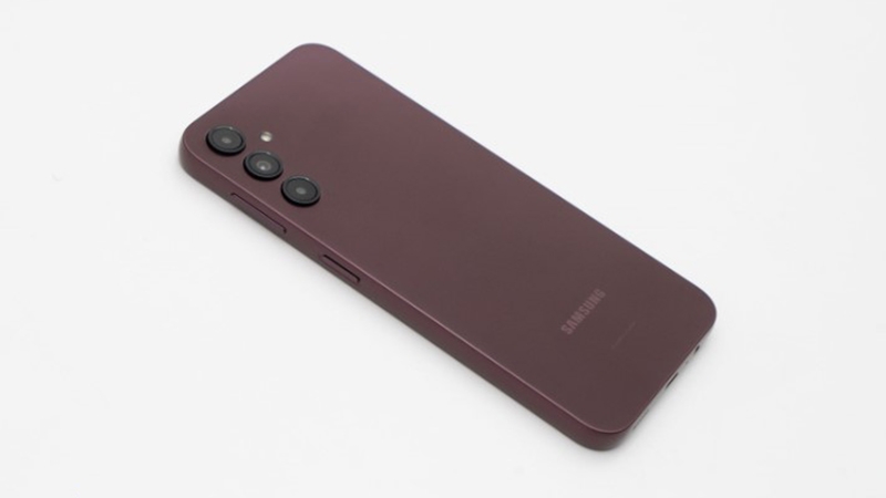 Top điện thoại Samsung giá dưới 7 triệu (Ảnh 2)