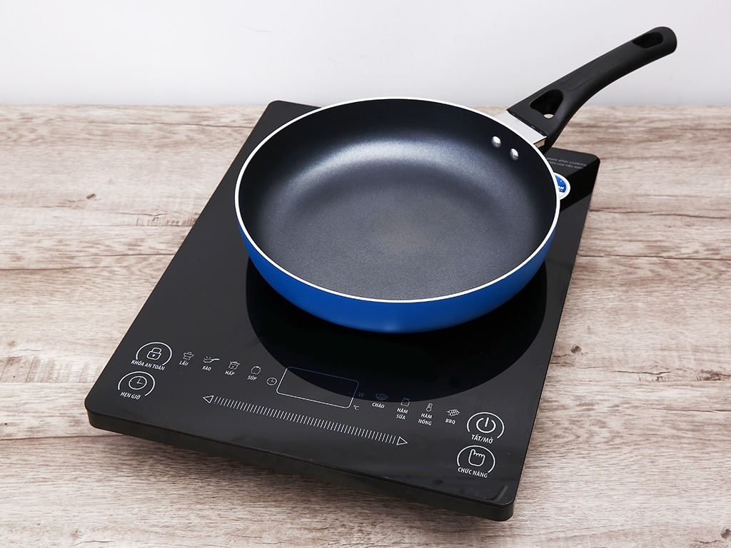 TOP 10 chảo chống dính tốt nhất bao gồm: Elmich Smartcook 24cm SM5715MN