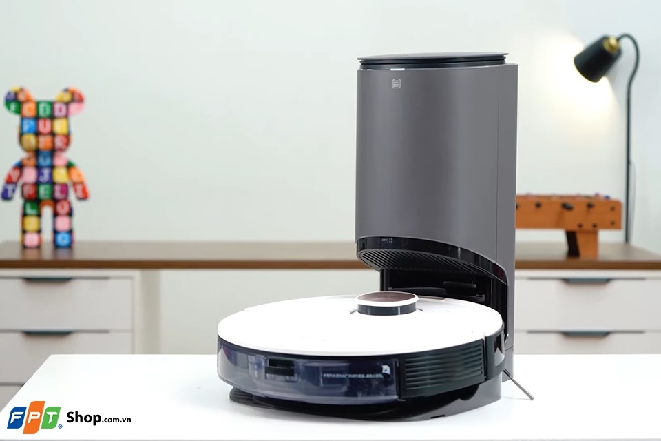 Robot hút bụi lau nhà Ecovacs Deebot Ozmo T8 Max Plus (DLX11-61+)